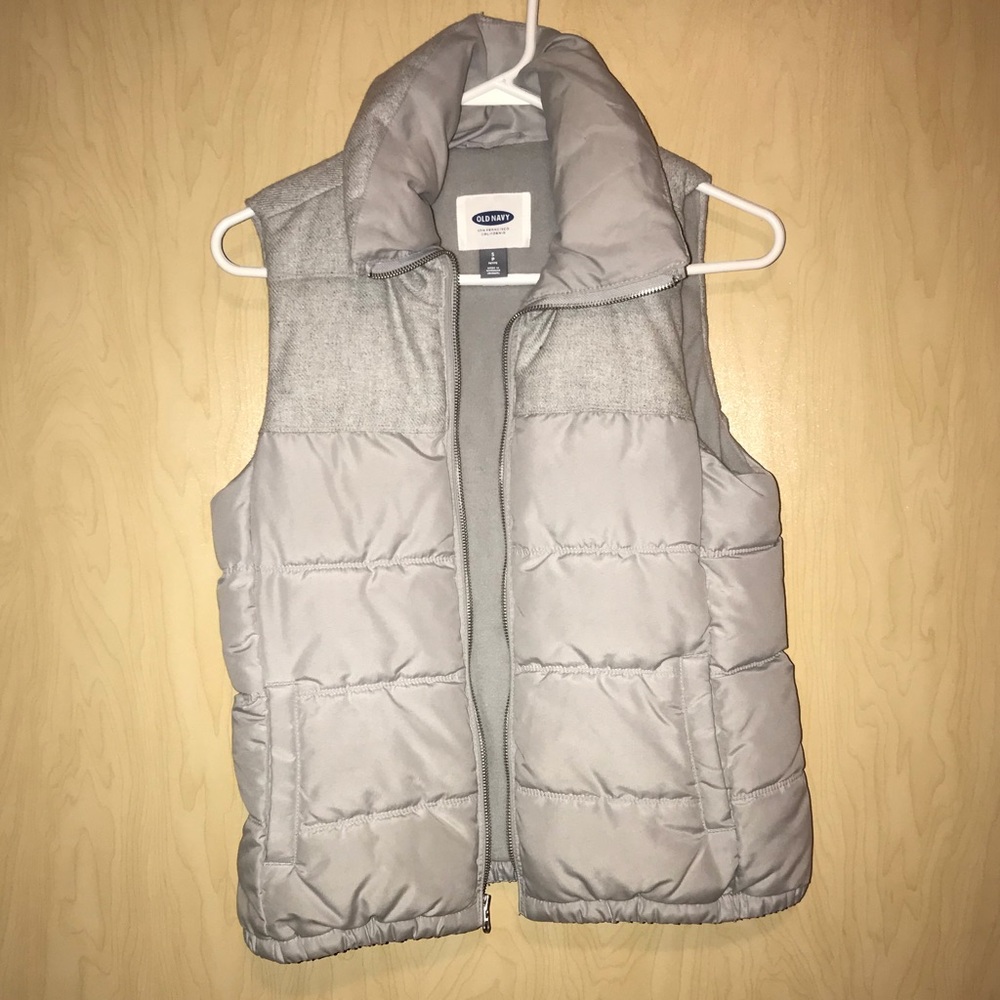 Old Navy grey puffer vest